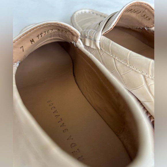 Freda Salvador Elba Penny Loafer in Sand Embossed Croc - Size 7 - Like New - Picture 16 of 16